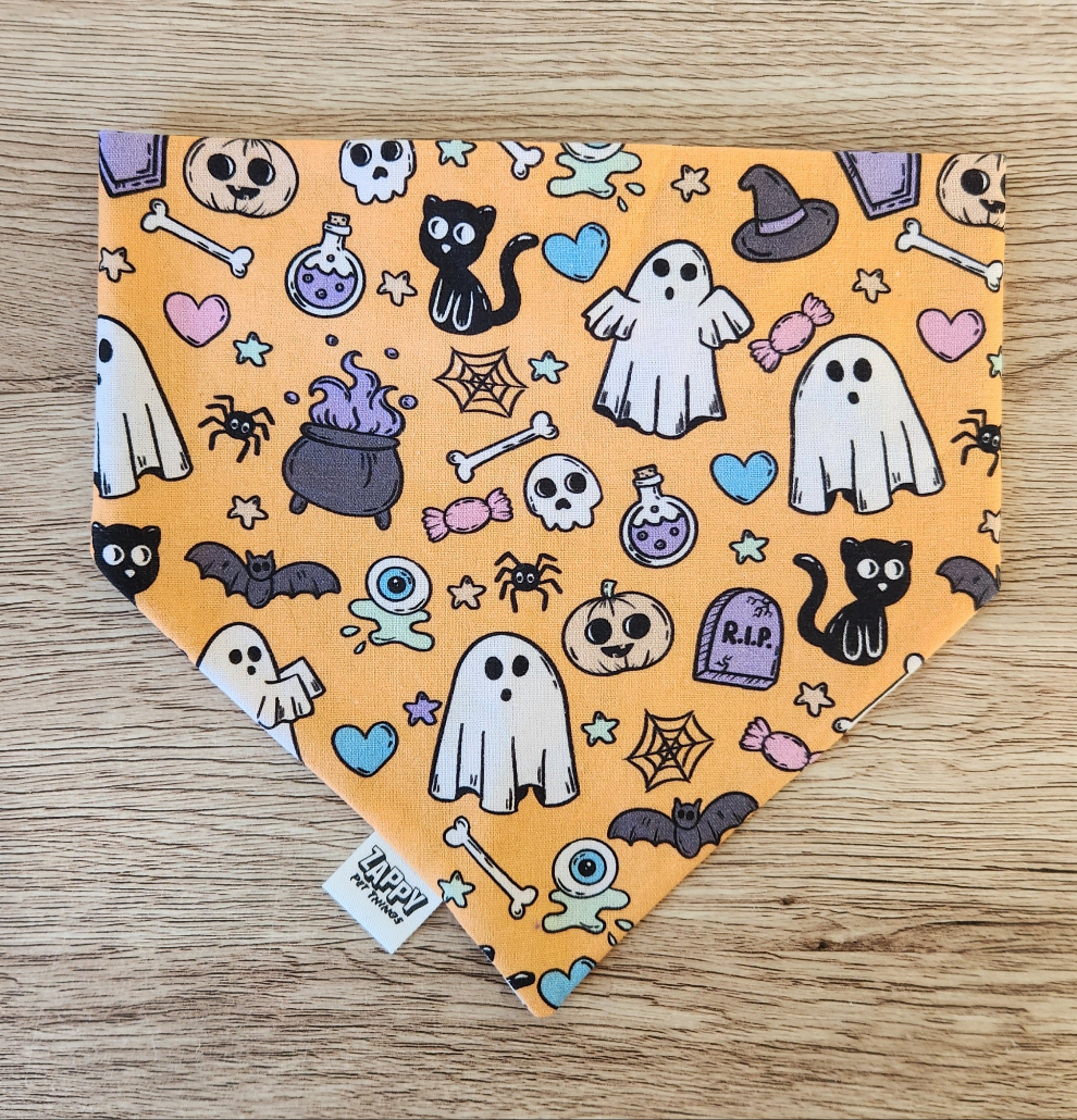 Howl-oween scrunchie bandana