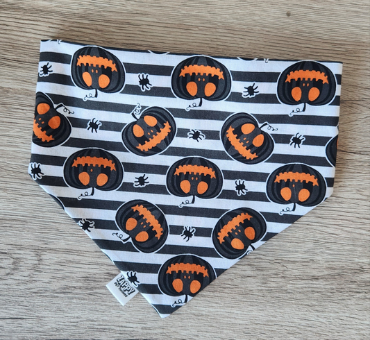 Howl-oween scrunchie bandana